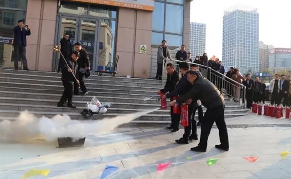 威海產(chǎn)投集團(tuán)開展“全民消防，生命至上” 消防宣傳月活動